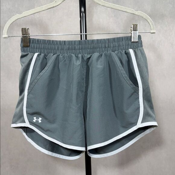 Under Armour Athletic Shorts - Picture 2 of 6